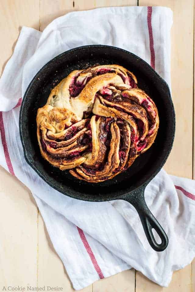 raspberry-nutella-swirl-bread